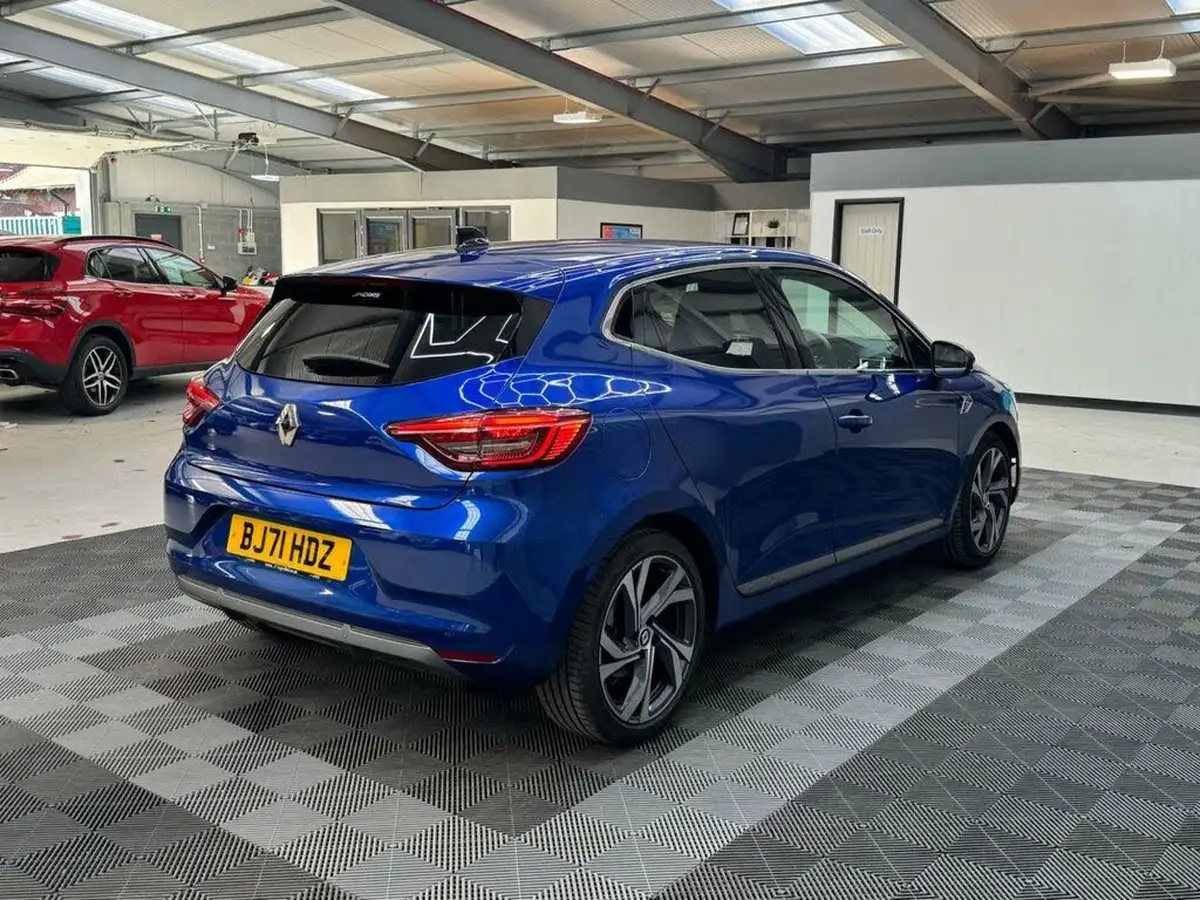 2021-renault-clio-16-rs-line-big-11