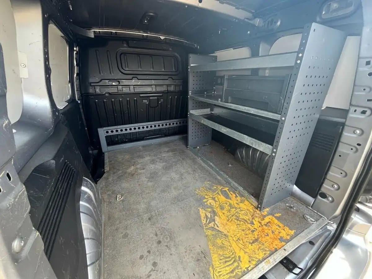 2019-vauxhall-combo-15cdti-sportive-2000-16v-100pseu6dt-l1h1panel-big-14