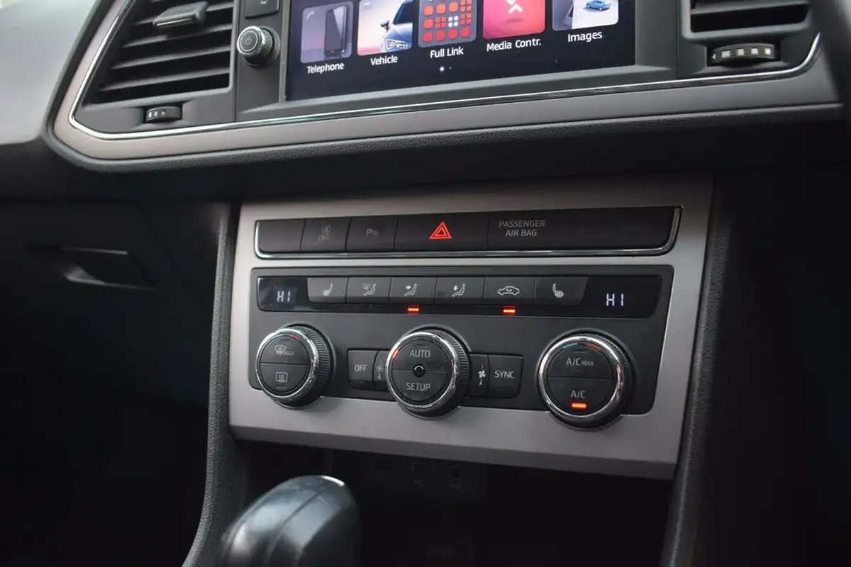 2019-seat-leon-20tdi-xcellence-lux-estate-dsg-big-10