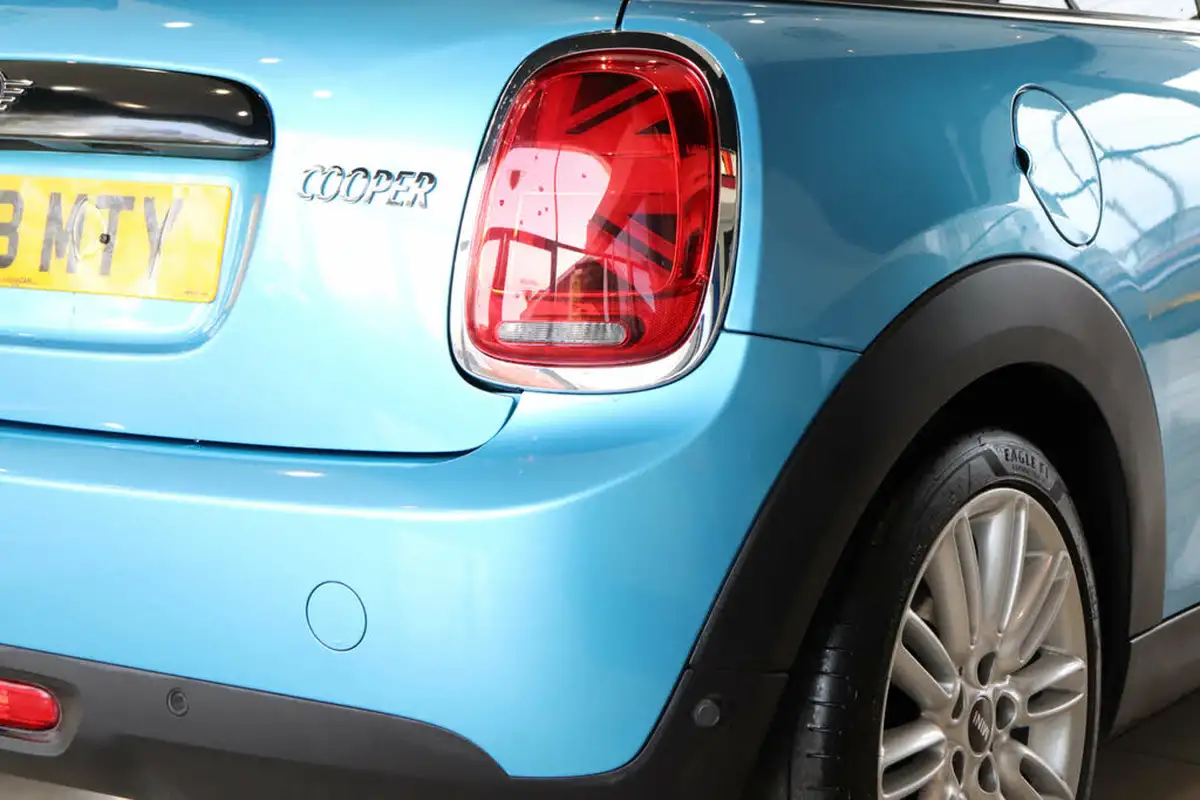 2018-mini-cooper-15-cooper-series-ii-ss-hatchback-3d-big-75