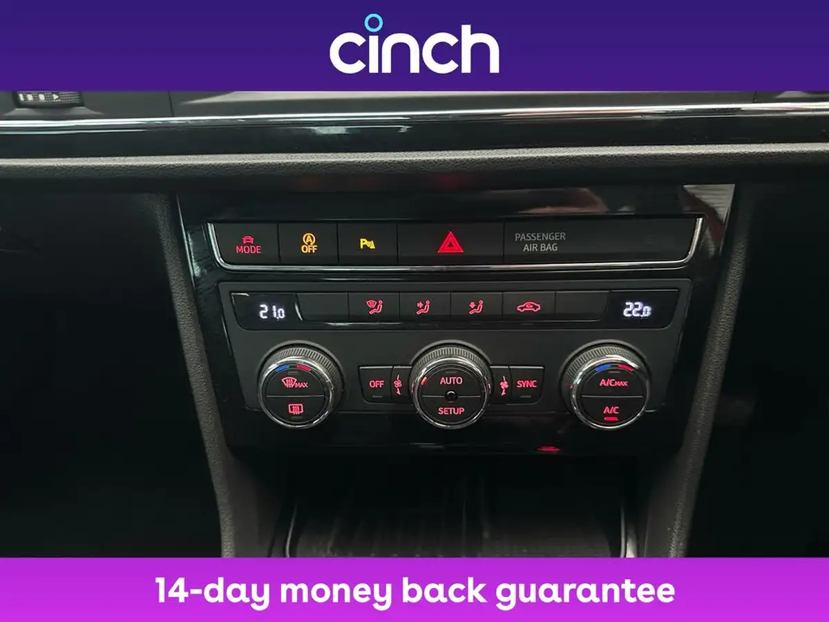 2017-seat-leon-14-ecotsi-fr-technology-hatchback-5d-big-25