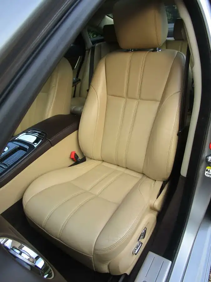 2010-jaguar-xj-series-50-xj-premium-luxury-lwb-big-32