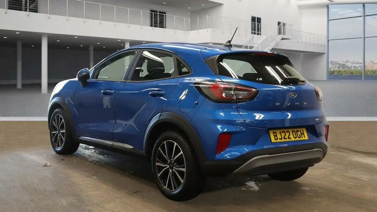 2022-ford-puma-suv-10-titanium-125ps-big-2