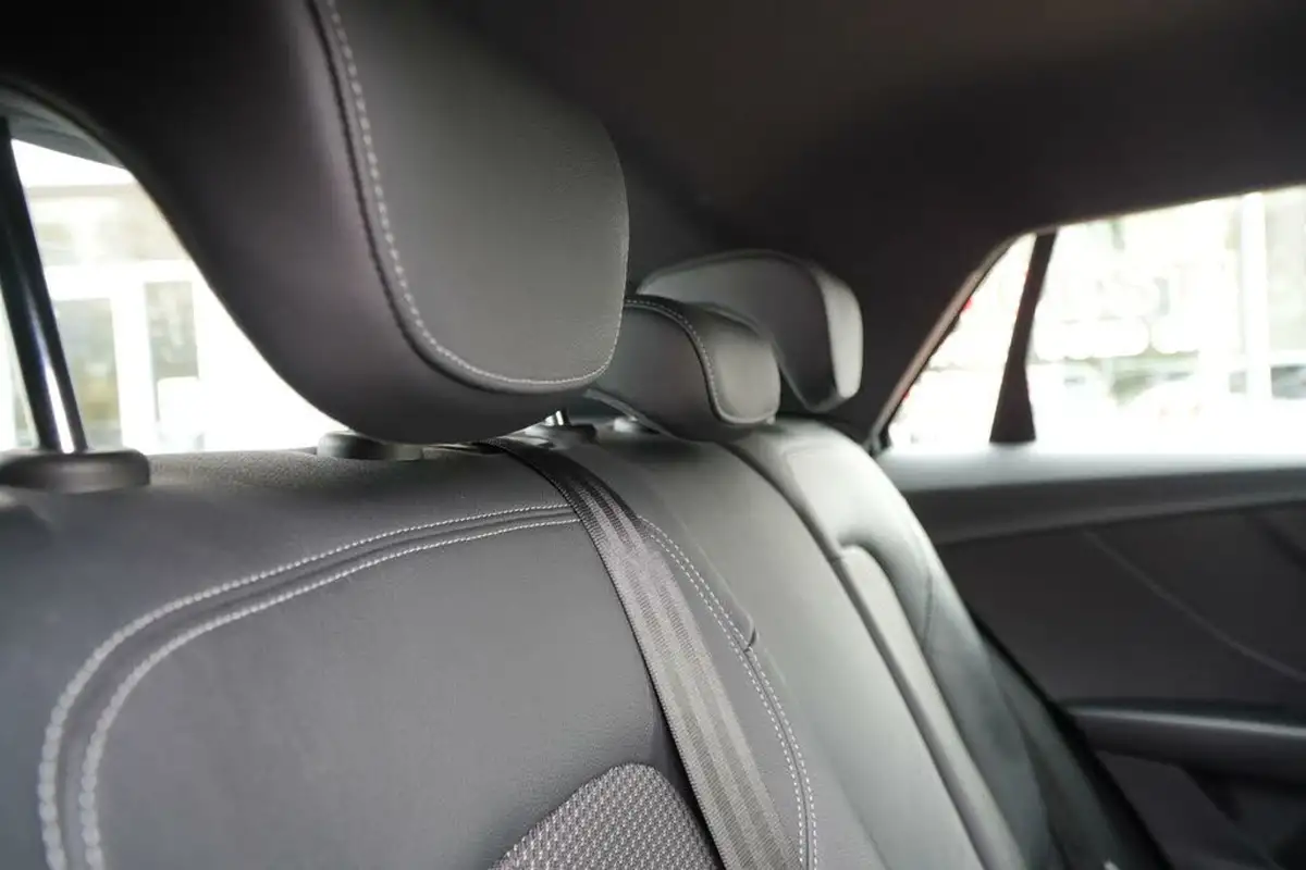 2018-audi-q2-14-tfsi-s-line-big-18