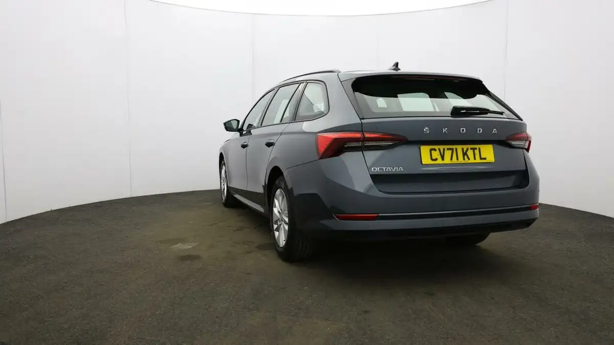 2021-skoda-octavia-15-tsi-se-estate-big-55