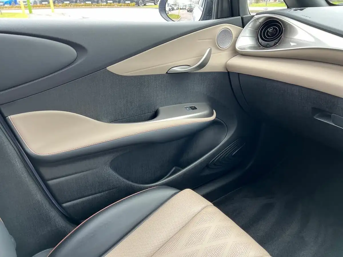 2024-byd-dolphin-e-comfort-big-33