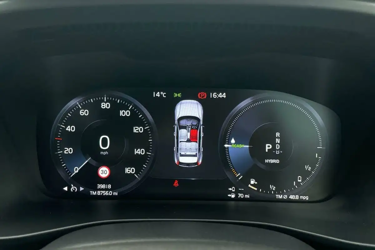 2021-volvo-xc40-15-t4-inscription-208bhp-big-41