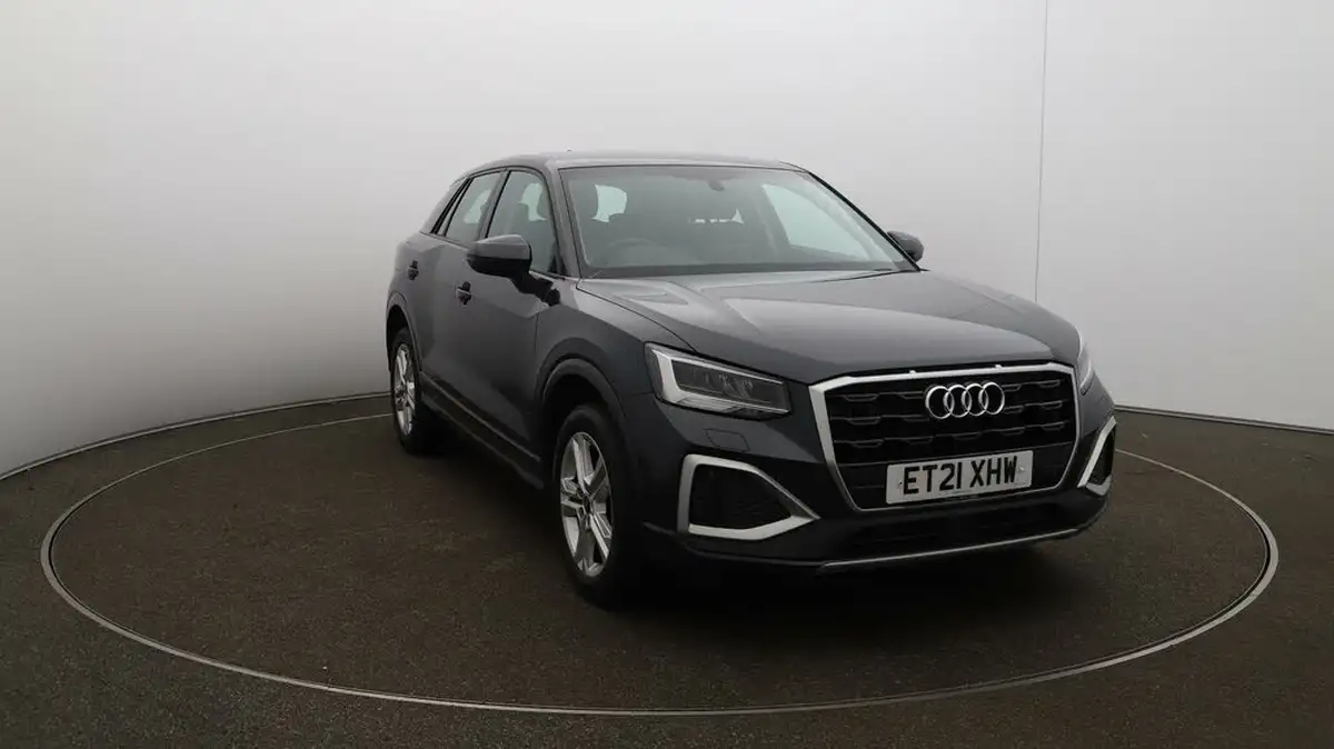 2021-audi-q2-10-30-tfsi-sport-big-32