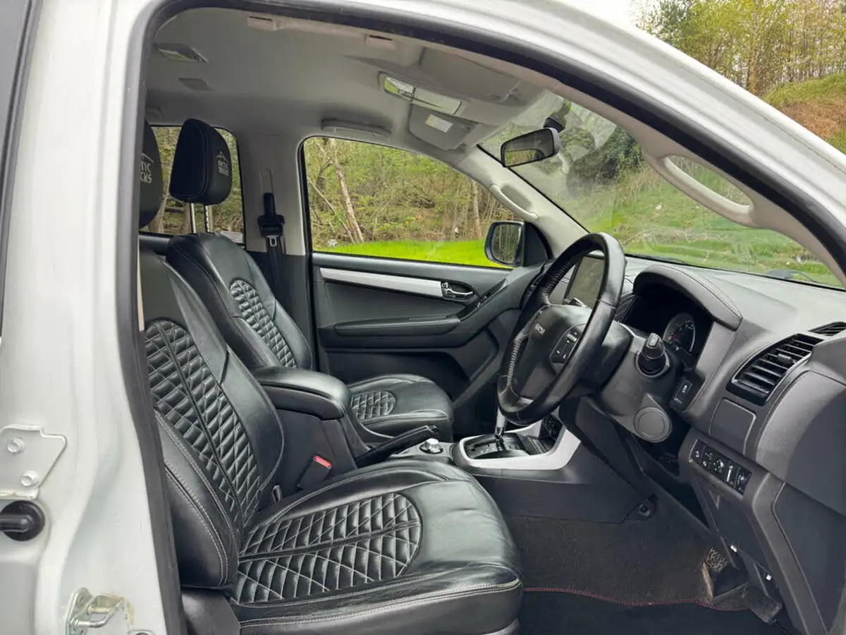 2020-isuzu-d-max-19td-arctic-trucks-at35-162bhpeu6-auto-big-11