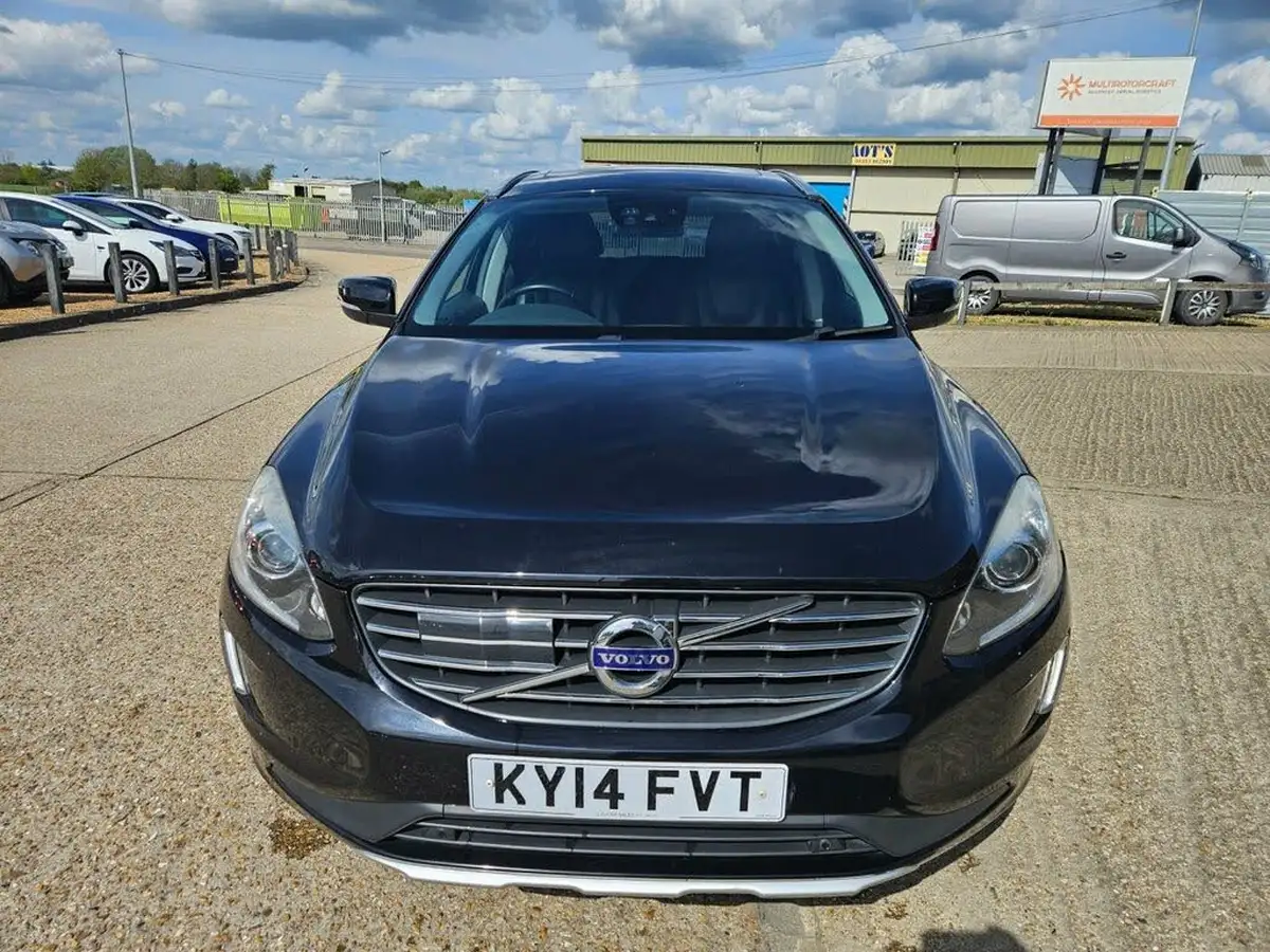 2014-volvo-xc60-24td-d5-se-lux-215bhp-geartronic-big-2