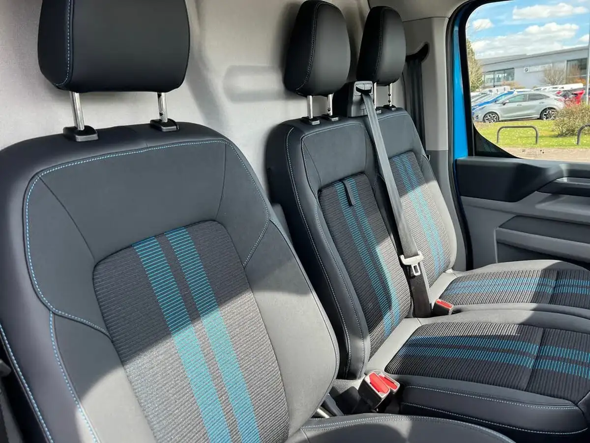 2025-ford-transit-custom-25t-320-l1h1-sport-phev-232pseu6e-panel-van-big-14