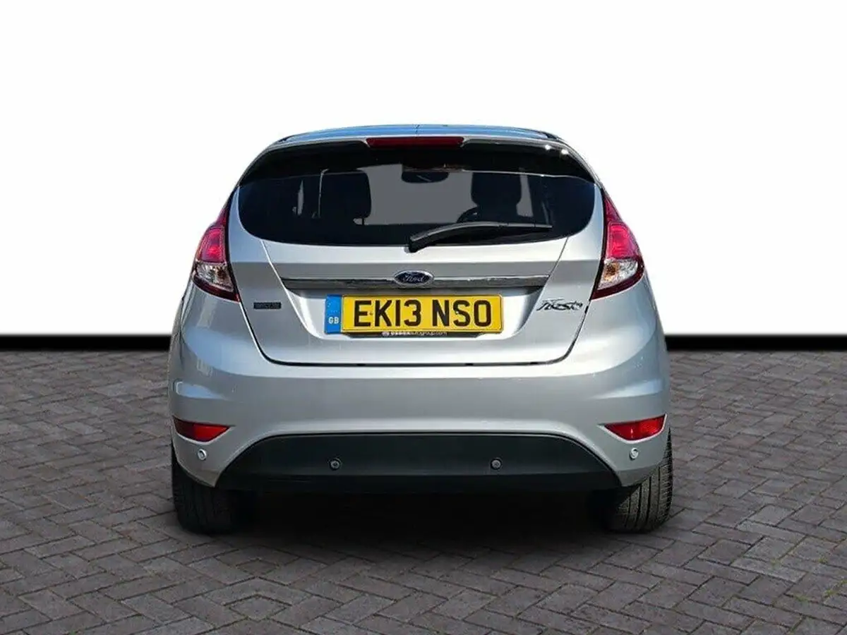 2013-ford-fiesta-10-titanium-100ps-ecoboost-ss-5d-big-5