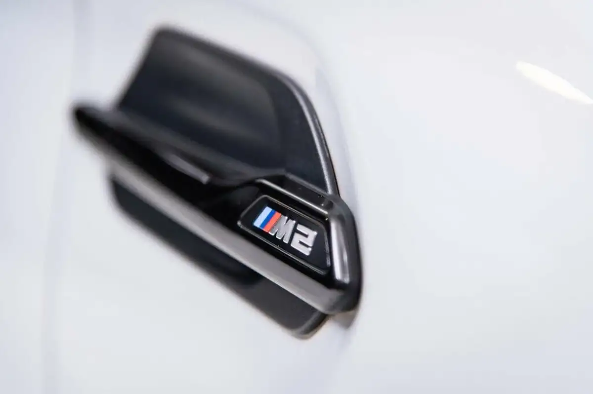 2019-bmw-2-series-30-m2-competition-big-39