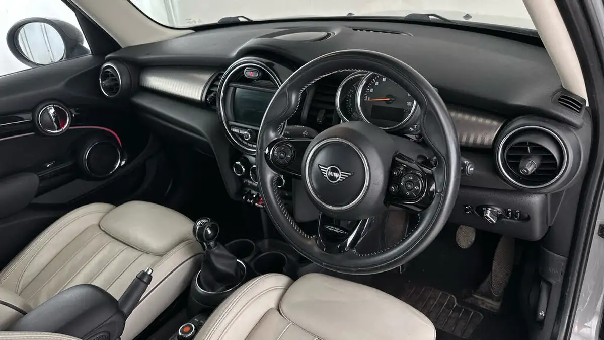 2018-mini-cooper-15-cooper-exclusive-134bhp-ss-hatchback-5d-big-8