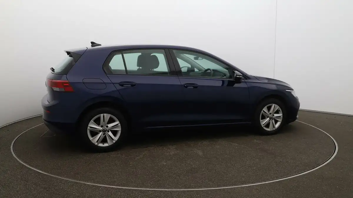 2022-volkswagen-golf-15-tsi-life-130ps-hatchback-big-42