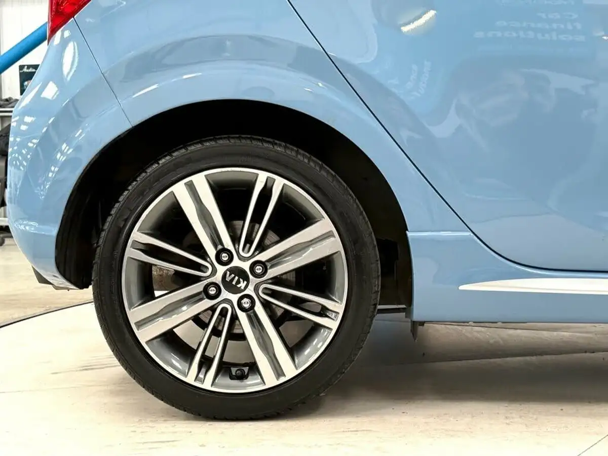 2018-kia-picanto-10-gt-line-big-13