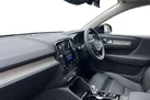 2024-volvo-xc40-20-b3-ultra-bright-small-1