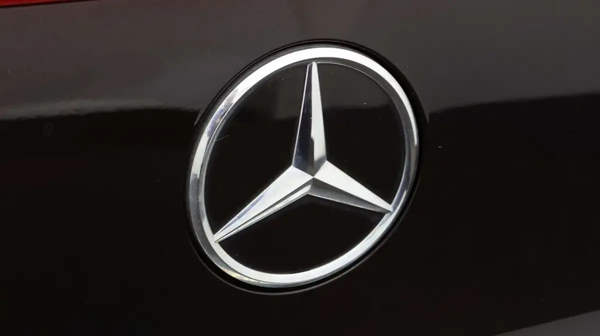 2022-mercedes-benz-eqa-e-eqa-250-amg-line-big-19