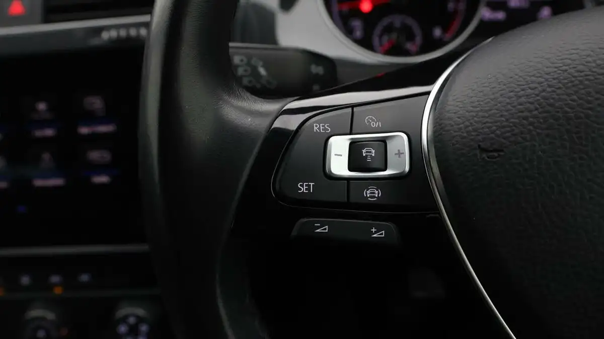 2019-volkswagen-golf-sv-15-tsi-match-edition-130ps-big-20