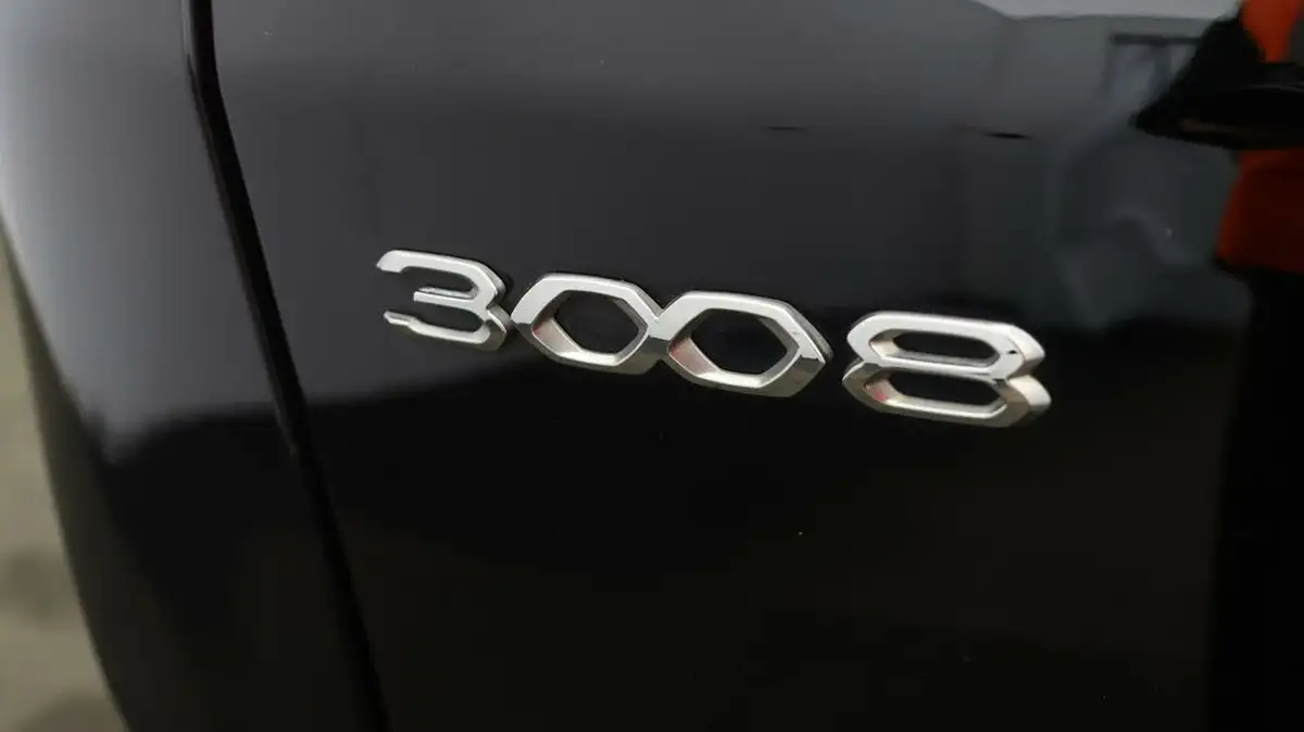 2021-peugeot-3008-suv-15-bluehdi-allure-eat8-big-19
