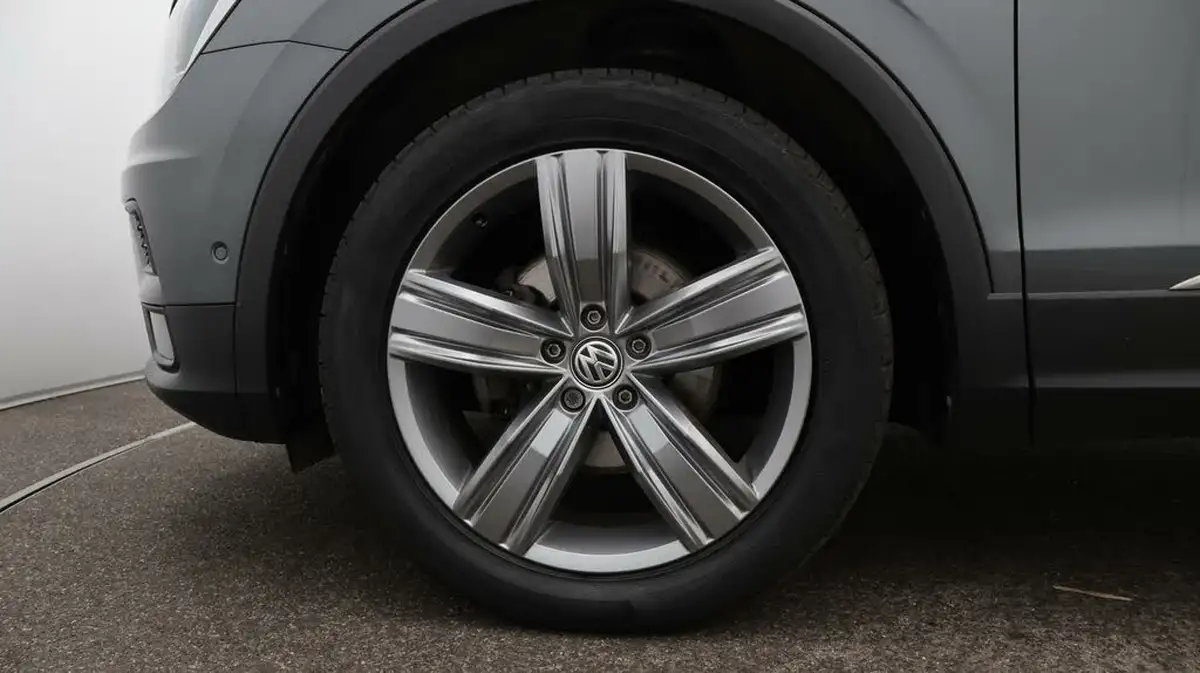 2019-volkswagen-tiguan-20tdi-match-150ps-dsg-big-18