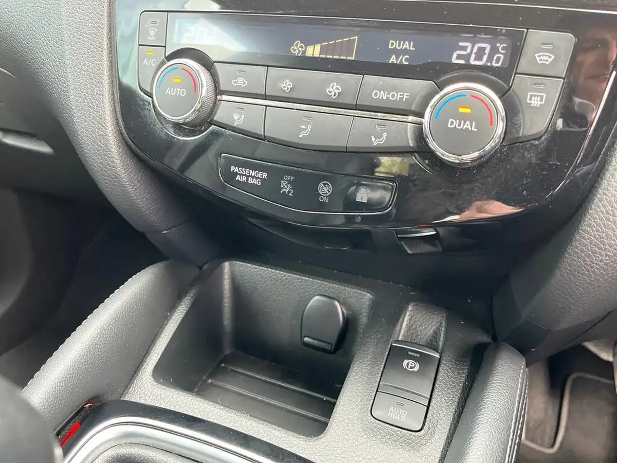 2017-nissan-qashqai-15dci-tekna-big-29