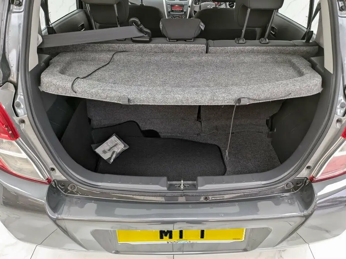 2018-suzuki-celerio-10-sz4-ags-big-18