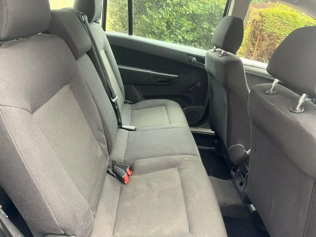 2007-vauxhall-zafira-16-life-big-16