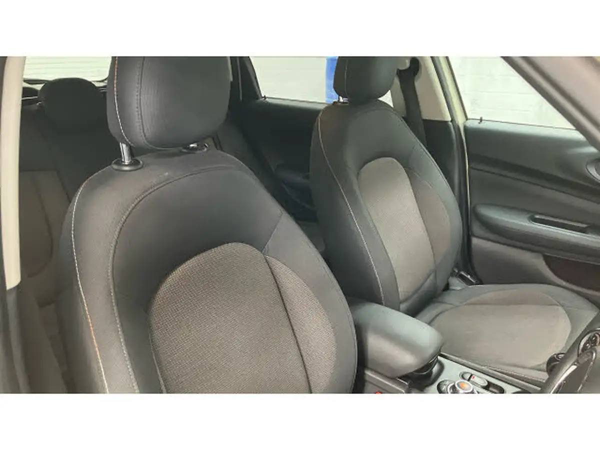 2020-mini-clubman-15-cooper-classic-big-47