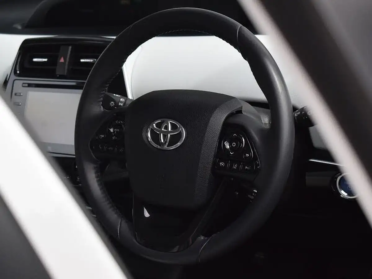 2020-toyota-prius-18-vvt-i-excel-cvt-big-9