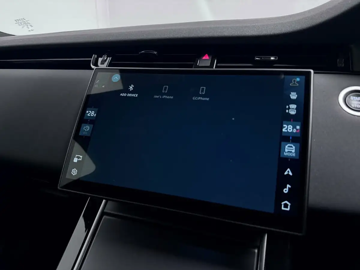 2024-land-rover-range-rover-evoque-15-p300e-dynamic-se-big-49