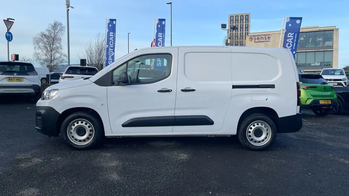 2024-citroen-berlingo-15-bluehdi-950-enterprise-edition-100pseu6d-big-5