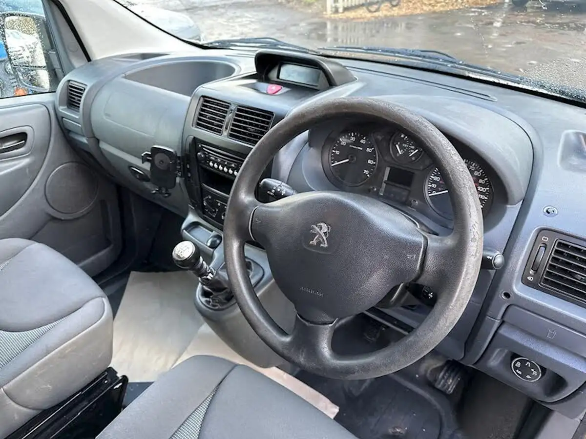 2014-peugeot-expert-20td-l2-h1-130-refrigerated-293t-big-42