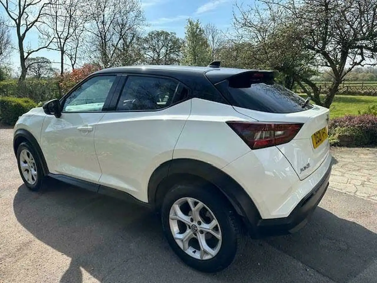 2021-nissan-juke-10-dig-t-n-connecta-big-9