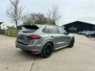 2014-porsche-cayenne-48-gts-small-19