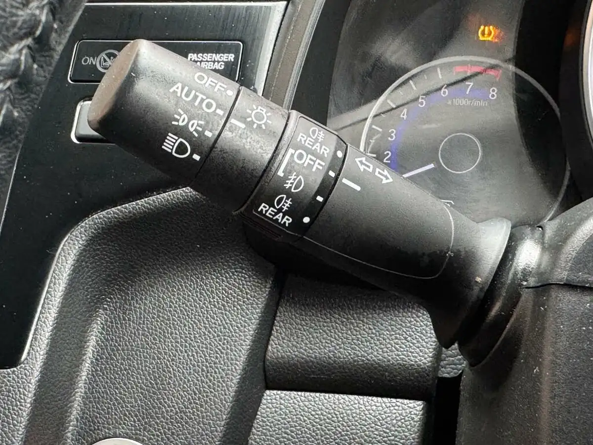2019-honda-jazz-13-i-vtec-ex-cvt-big-10