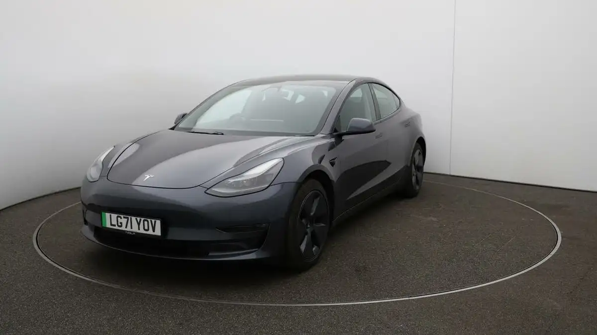 2021-tesla-model-3-e-long-range-awd-big-29