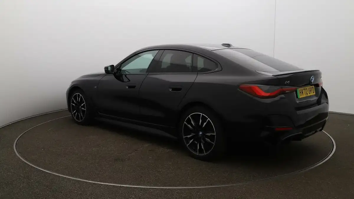 2022-bmw-i4-e-m50-big-5