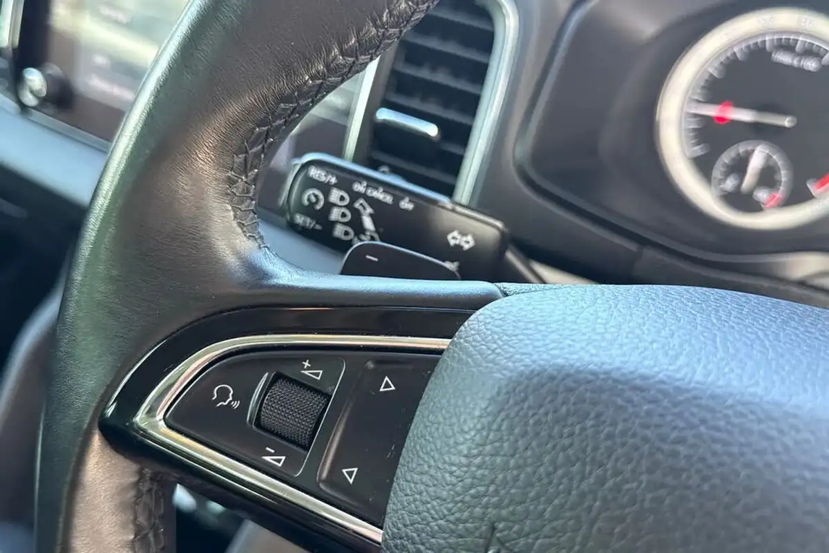2020-skoda-karoq-20tdi-se-l-150ps-4x4-dsg-big-51