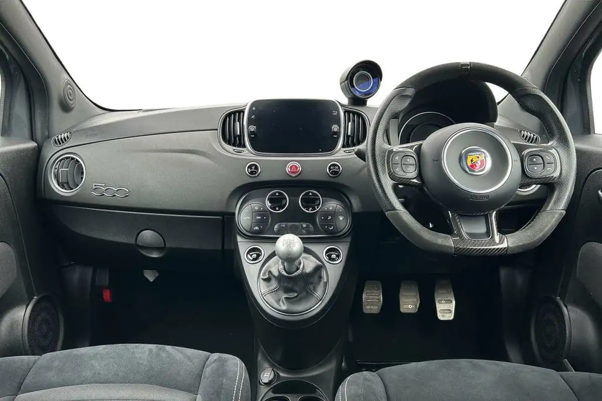 2022-abarth-595-14-tjet-competizione-big-8