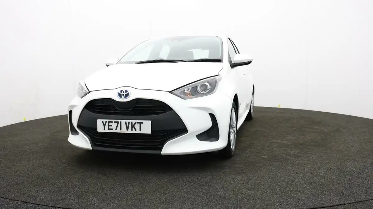 2022-toyota-yaris-15-vvt-i-icon-big-49