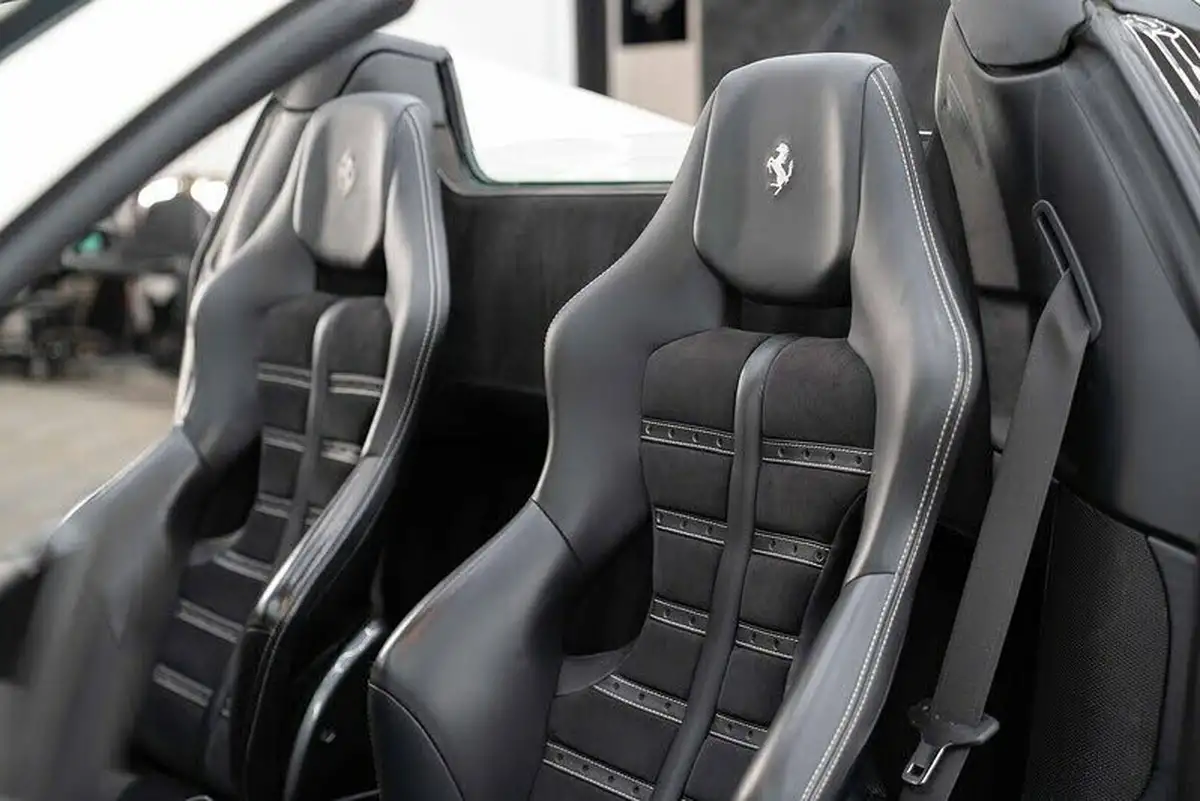 2013-ferrari-458-45-spider-big-6