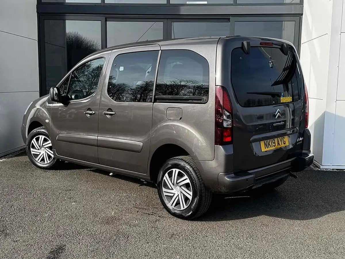 2018-citroen-berlingo-16bluehdi-multispace-feel-100ps-big-11
