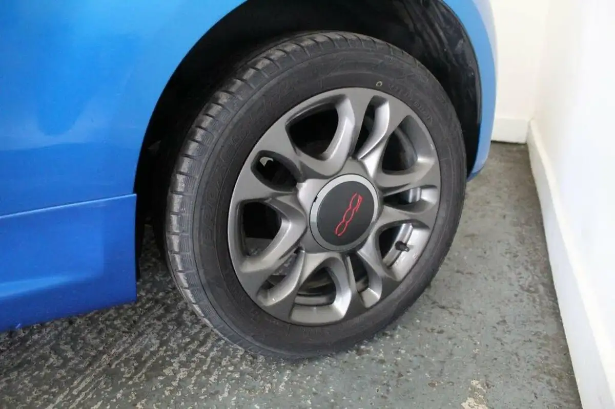2014-fiat-500-12-s-big-38