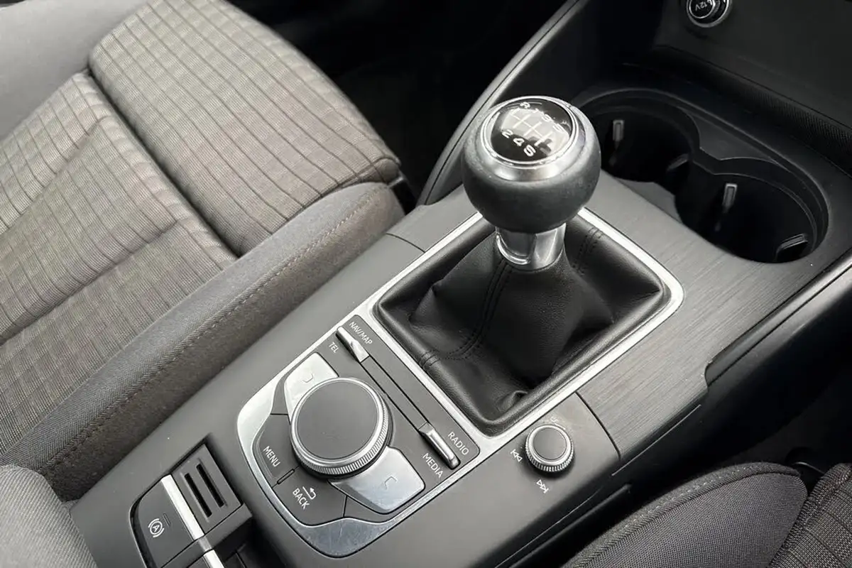 2018-audi-a3-15-tfsi-sport-saloon-4d-big-22