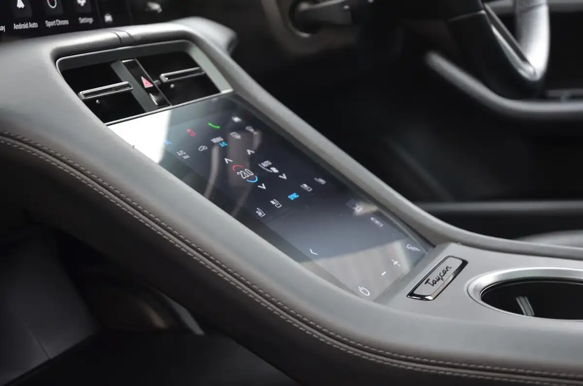 2021-porsche-taycan-e-turbo-s-performance-battery-plus-big-53