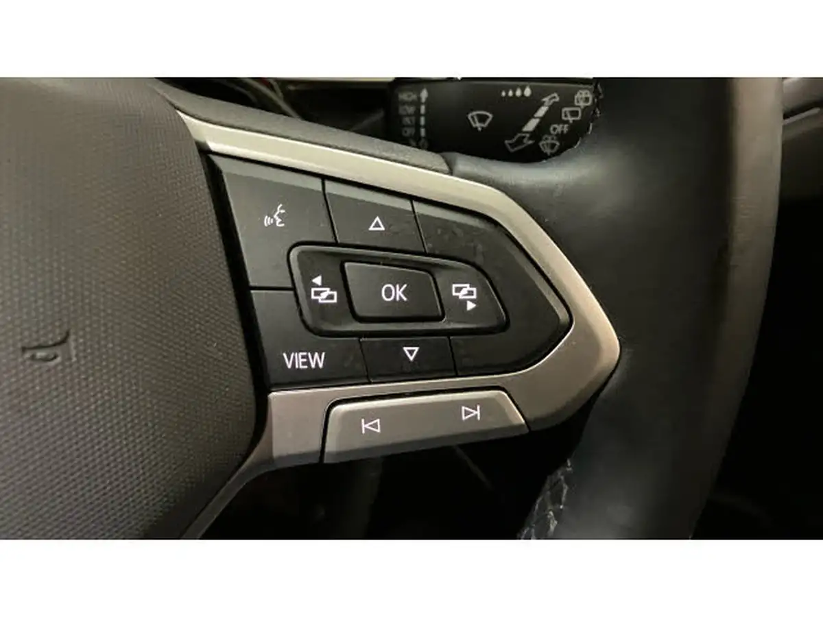 2021-volkswagen-polo-10-tsi-style-big-17