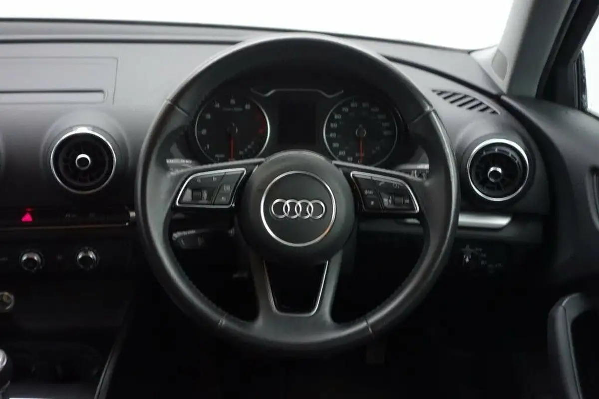 2018-audi-a3-15-35-tfsi-se-technik-big-14