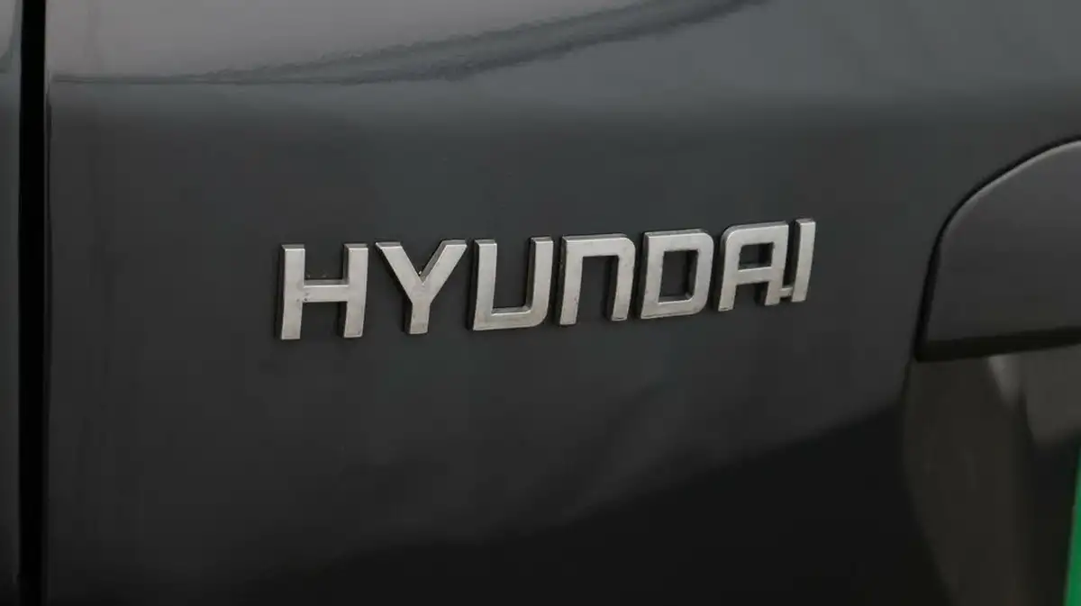 2022-hyundai-kona-e-premium-204ps-64kwh-7kw-obc-big-20