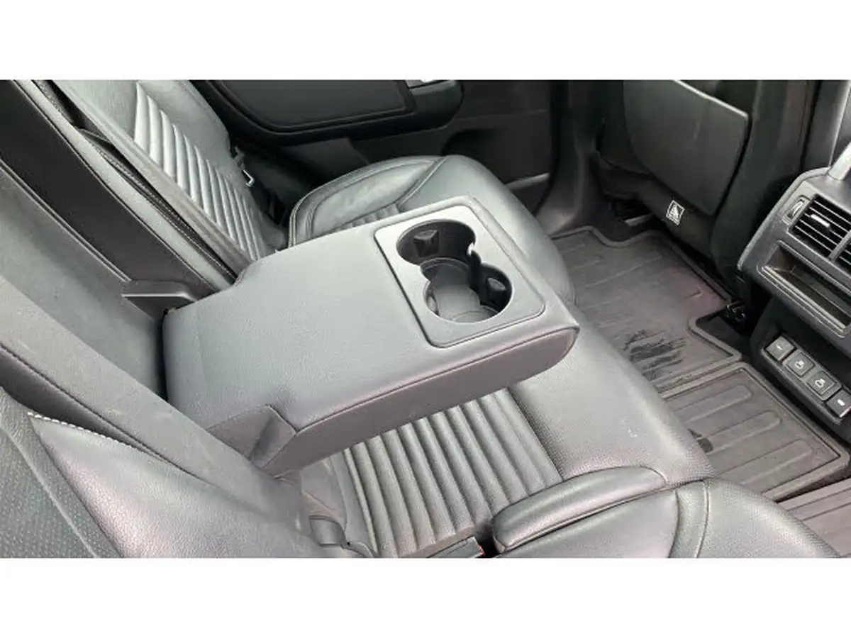 2021-land-rover-discovery-30-d300-r-dynamic-se-big-49